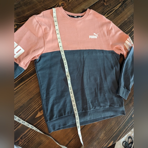 Puma color block sweatshirt medium - Picture 6 of 9